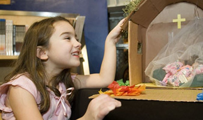 Cô bé 5 tuổi với khả năng cứu sống hàng chục ngàn người dân nghèo Châu Phi