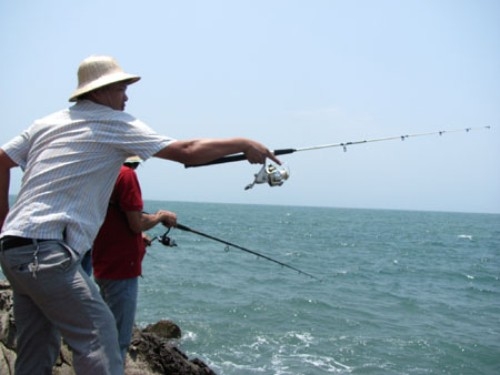 Câu chuyện quả báo của người thích câu cá