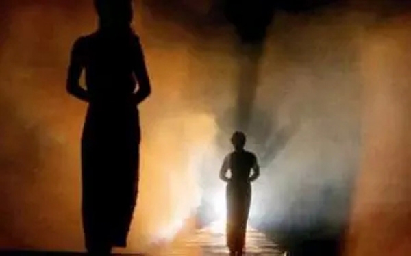 Sau giấc mơ, người vợ đã hiểu ra vì sao chồng đối xử tệ bạc với mình