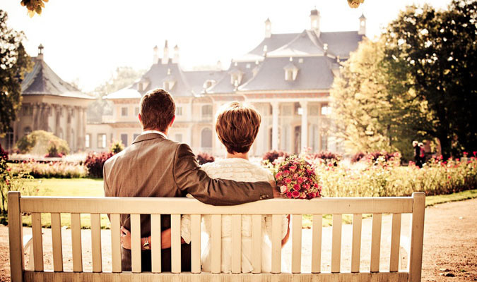 Vợ chồng, không duyên không gặp, không nợ không đến