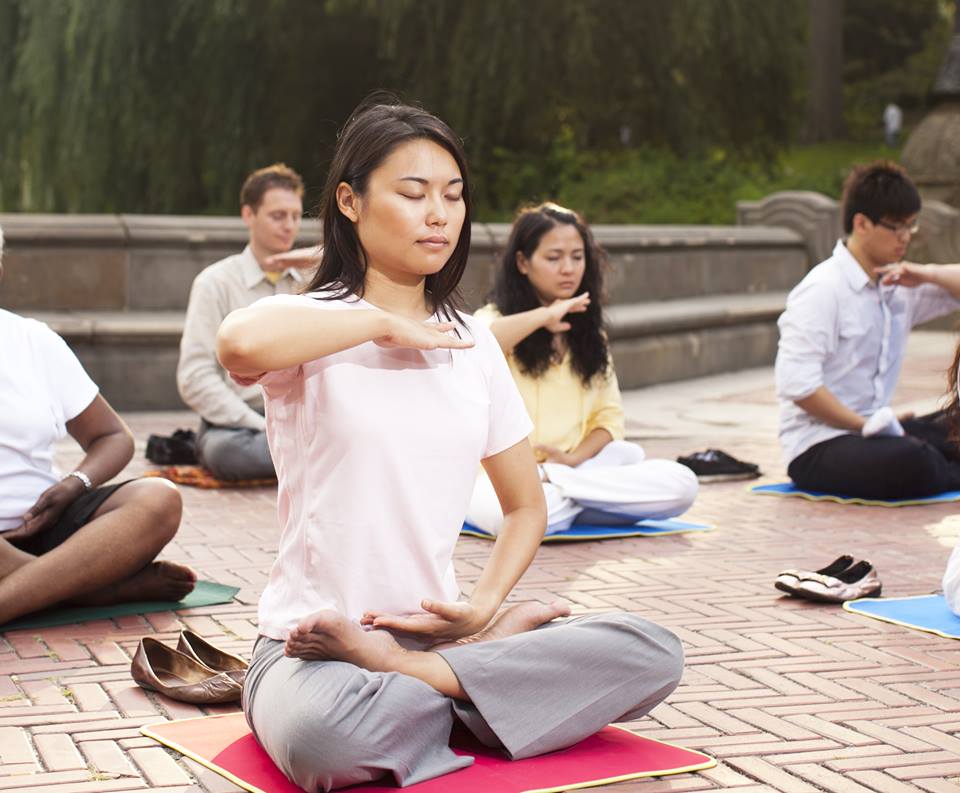 “Đại Pháp đã cứu bà, và tôi!”