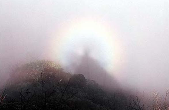 Truyền thuyết dân gian: Nguồn gốc hào quang của Phật