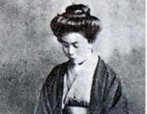 Người phụ nữ Nhật Bản có công năng “thiên lý nhãn” bị các nhà khoa học hại chết