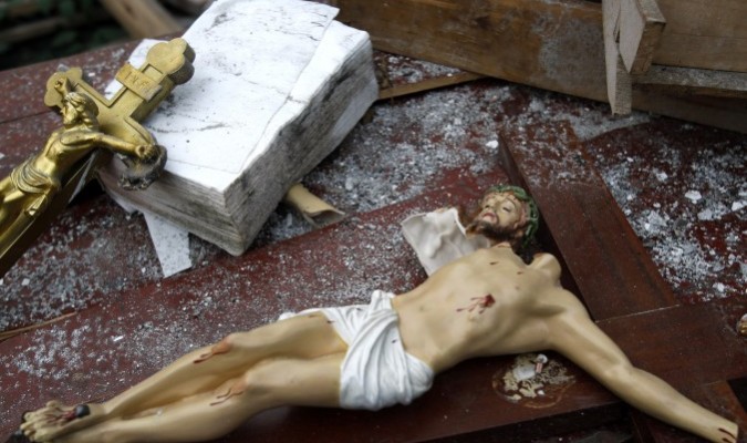 Phá hủy nhà thờ và chôn sống: Chính sách mới chống Cơ Đốc giáo của Trung Quốc