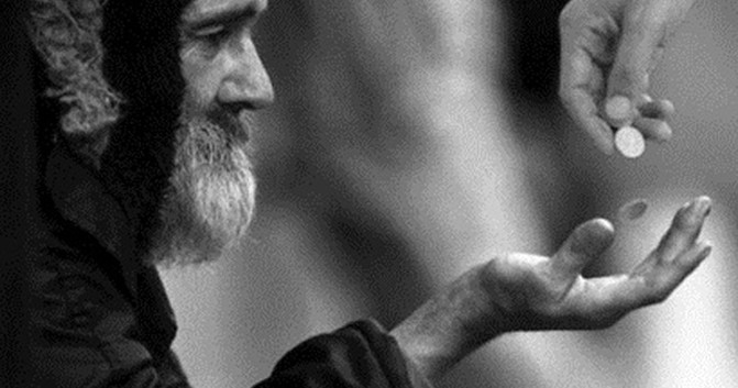 Điều bất ngờ từ đồng xu cuối cùng cho đi