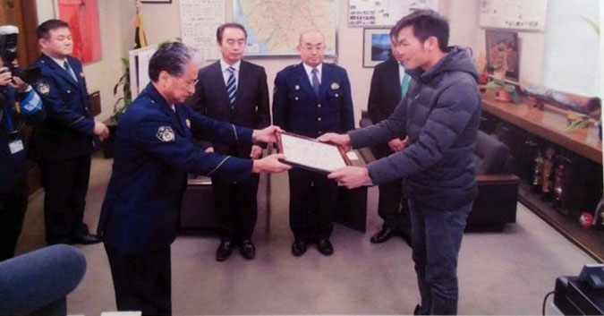 Nam thanh niên Việt được cảnh sát Nhật vinh danh anh hùng