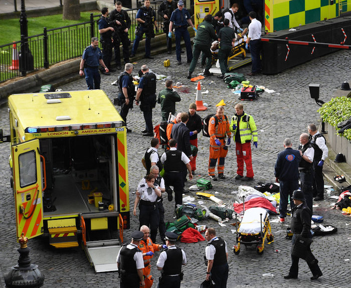 Tấn công khủng bố bên ngoài Quốc hội Anh, 5 người thiệt mạng