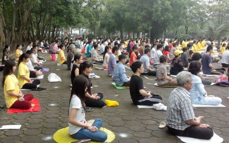 Trải nghiệm siêu thường: Tế bào ung thư tăng sinh biến mất sau khi đọc ba bài giảng trong cuốn Chuyển Pháp Luân