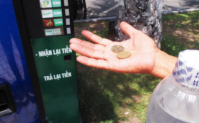 Chàng thanh niên nghèo trở nên giàu có sau khi nhặt được một đồng xu