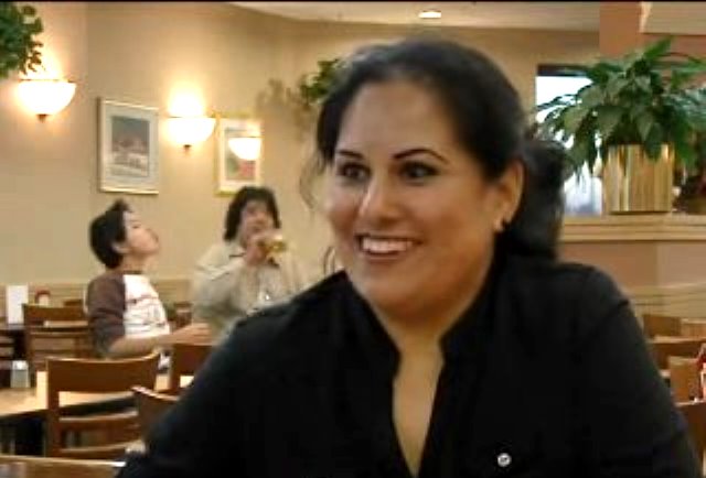 Bồi bàn tốt bụng nhận được thừa kế 50.000 USD và một chiếc xe từ khách hàng khó tính