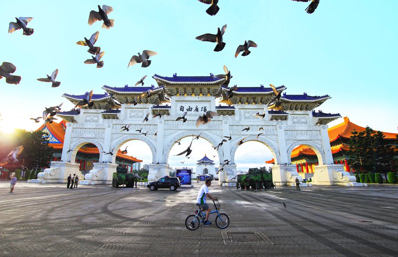 Tâm sự của du khách TQ: Đến Đài Loan mới biết mình bị lừa dối