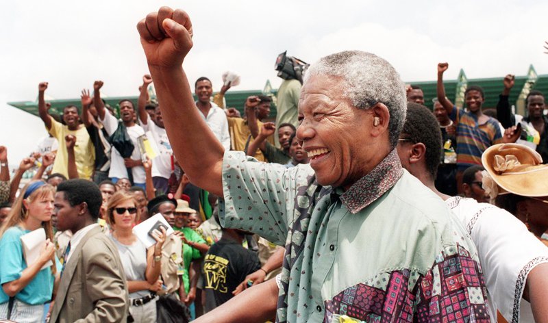 Cựu Tổng thống Nelson Mandela: Tha thứ cho người khác là cởi trói cho chính mình