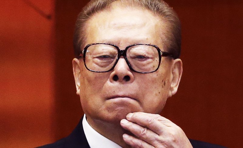 Vì sao Giang Trạch Dân có thể đàn áp Pháp Luân Công dù bị 6 Thường ủy phản đối?