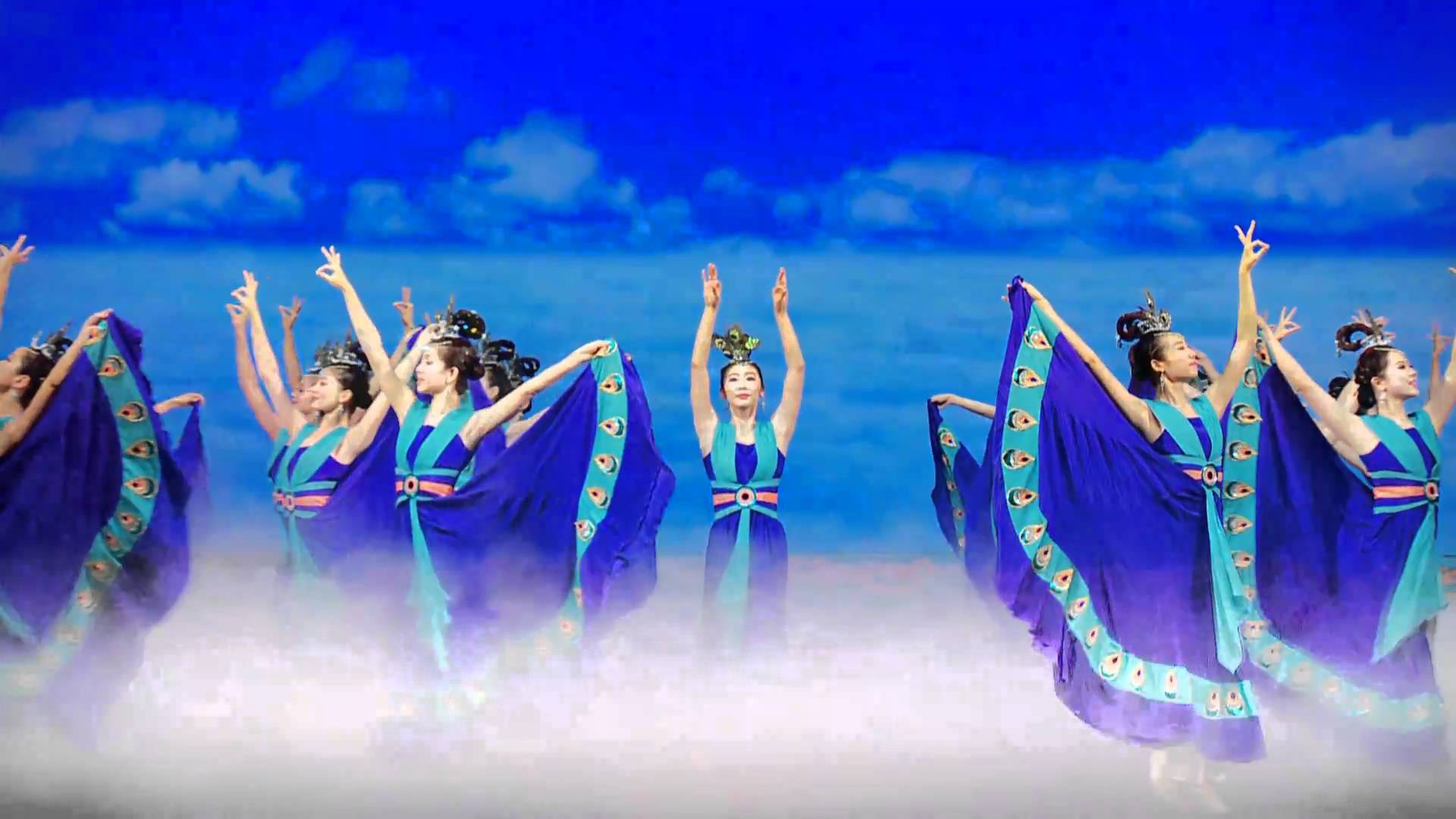 Giám đốc công ty khiêu vũ đưa cả vũ đoàn đến xem biểu diễn Nghệ thuật Thần Vận