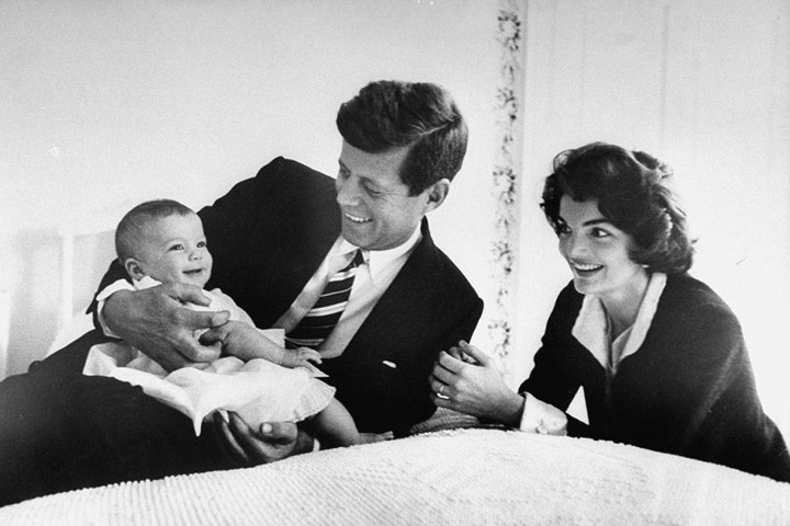 22 nhân vật nổi tiếng bị trừ khử khi cố gắng rời bỏ Hội Illuminati