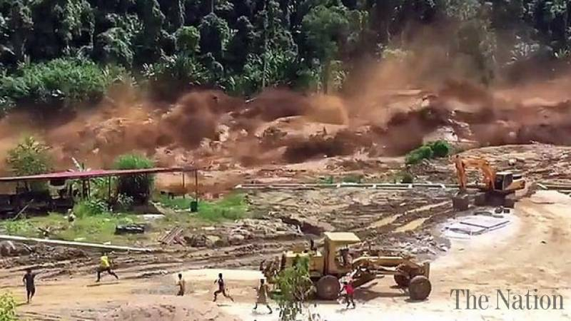 Thủy điện Lào vỡ đập do Trung Quốc xả lũ bất thường không cảnh báo