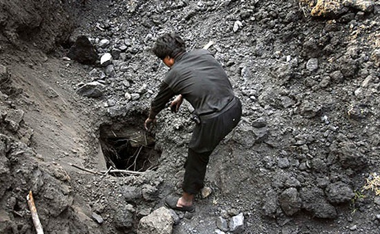 Nhân quả báo ứng: Kết cục bi thảm của ông chủ mỏ than vì tiền mà hại người