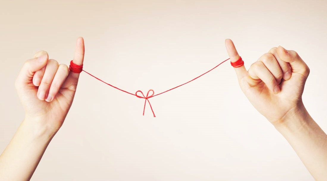 Duyên vợ chồng là do trời định, dù xa vạn dặm vẫn sum vầy