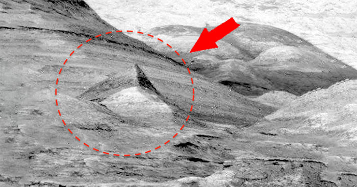 Một kim tự tháp khổng lồ khác trên Sao Hỏa: Dấu tích của nền văn minh tiên tiến từng tồn tại ở đây?