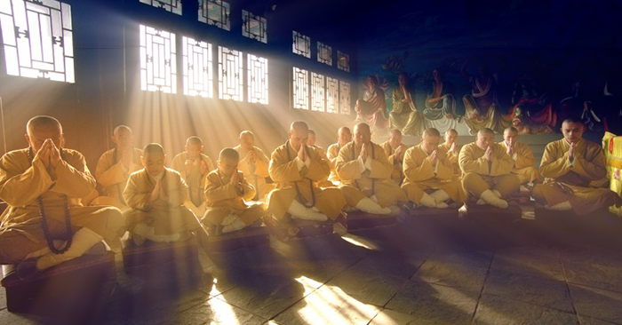 Pháp bất vị thân. Vậy vì sao nhiều kẻ ác thì giàu sang, còn người thiện vẫn nghèo khổ?