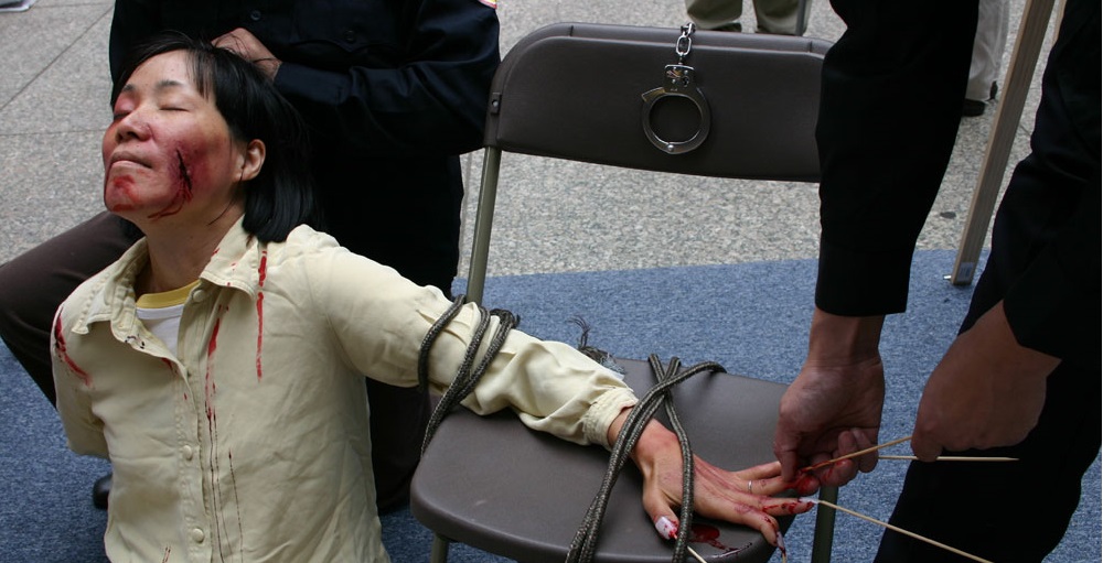 Fox News: Video mới tiết lộ chính quyền Trung Quốc tra tấn tàn bạo người tập Pháp Luân Công