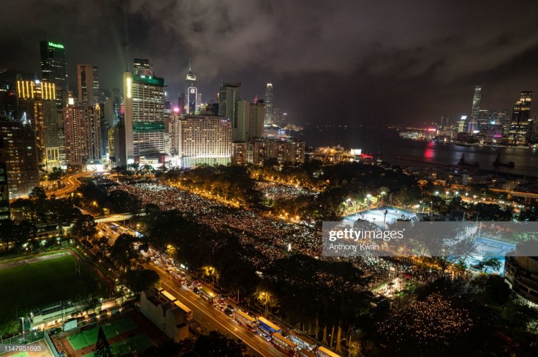 Hồng Kông: 180.000 người tham gia kỷ niệm 30 năm thảm sát Thiên An Môn (Photo)