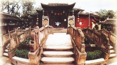 Ông lão ở Hồ Bắc bị tiểu quỷ bắt nhầm, sau khi tỉnh lại liền khuyên người hành thiện