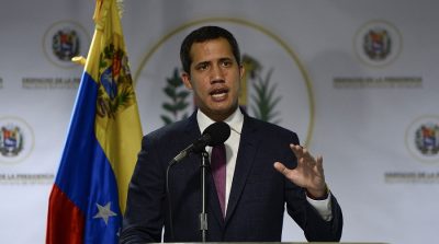 Quốc hội Venezuela phê chuẩn tổng thống lâm thời, phế truất Maduro