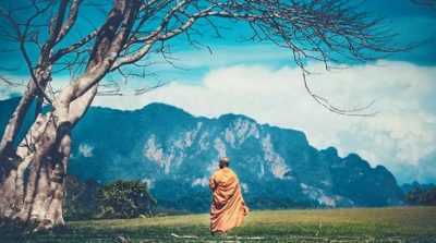 Ai là người đầu tiên sang Thiên Trúc thỉnh kinh trước Đường Tam Tạng?