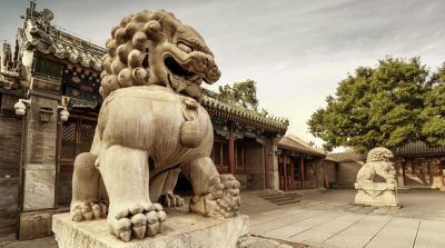 Tại sao các kiến trúc cổ Trung Quốc thường có đôi sư tử đá?