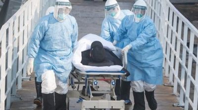 Người dân Vũ Hán mạo hiểm quay video về dịch bệnh bị cảnh sát phá cửa bắt đi