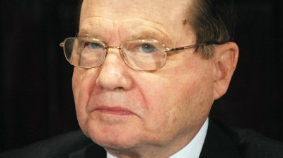 SARS-CoV-2 là nhân tạo và ‘chỉ có thể được tạo ra trong phòng thí nghiệm’, theo Giáo sư đoạt giải Nobel Y học 2008